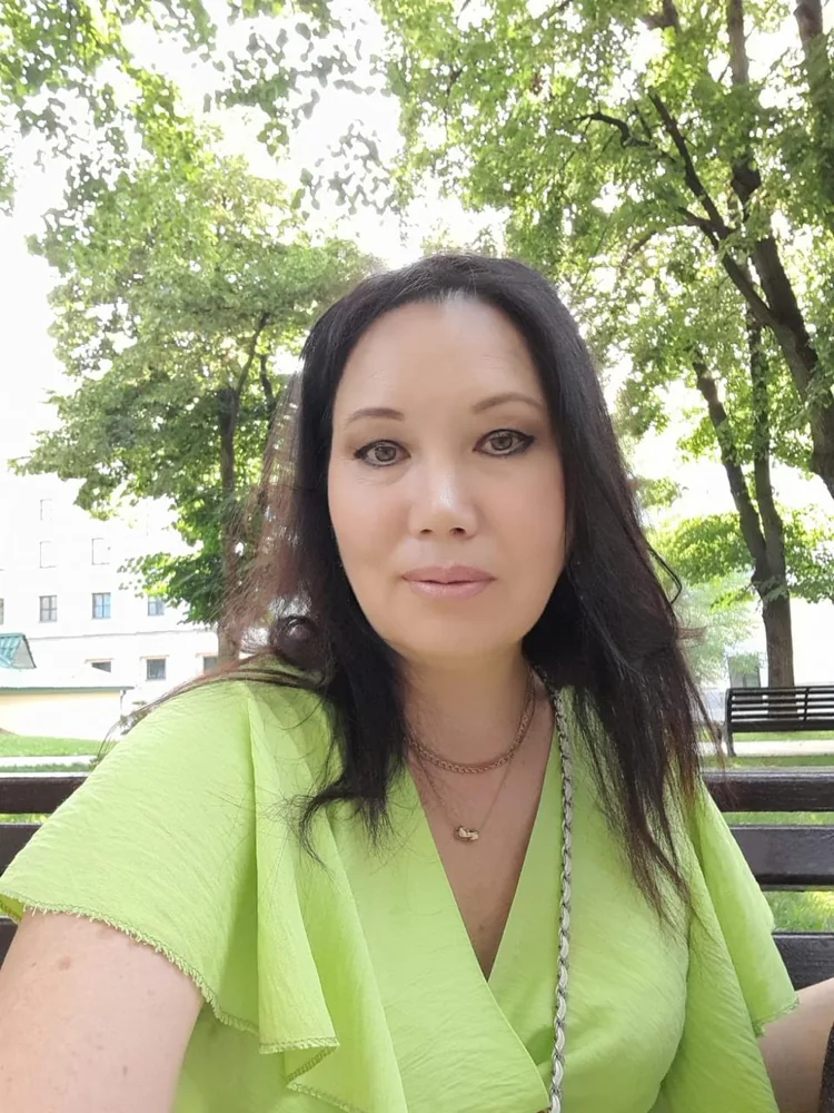 Гульшат Джураева — преподаватель, член Союза художников Республики Казахстан